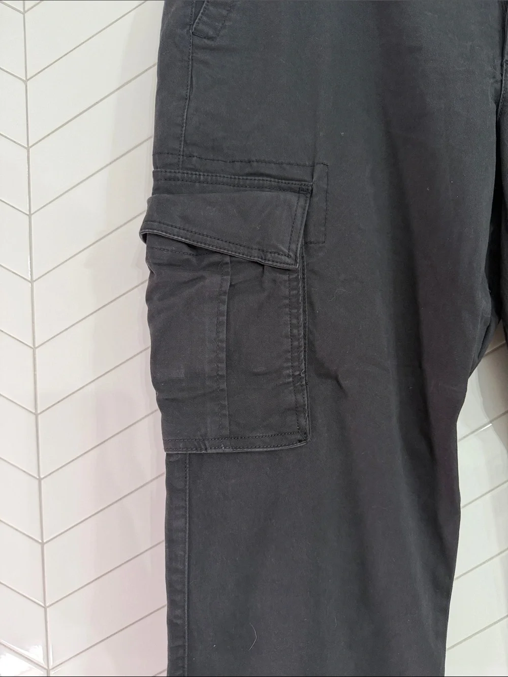 GAP Essential Straight Black Men's Cargo Pants with 38/30